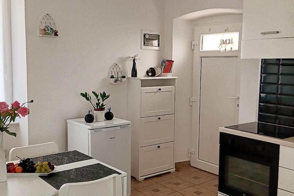 Lovely Apartment Morje - Koper Old Town Bagian luar foto