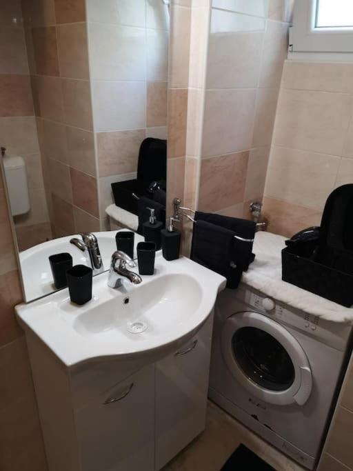 Lovely Apartment Morje - Koper Old Town Bagian luar foto