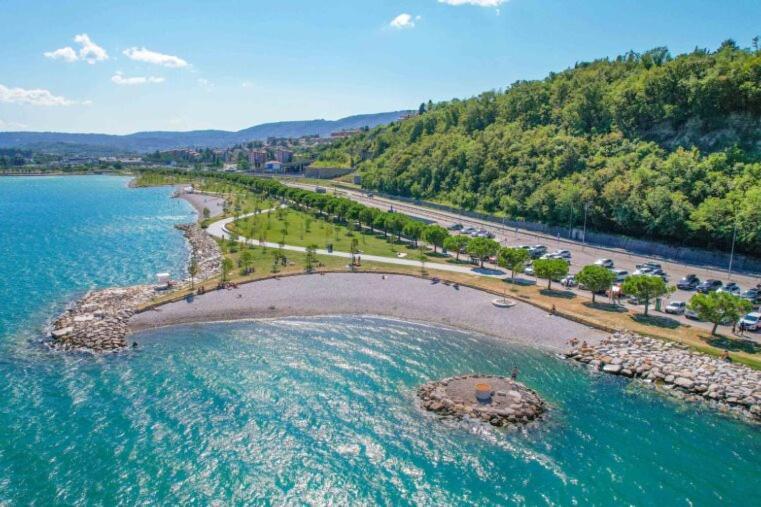 Lovely Apartment Morje - Koper Old Town Bagian luar foto